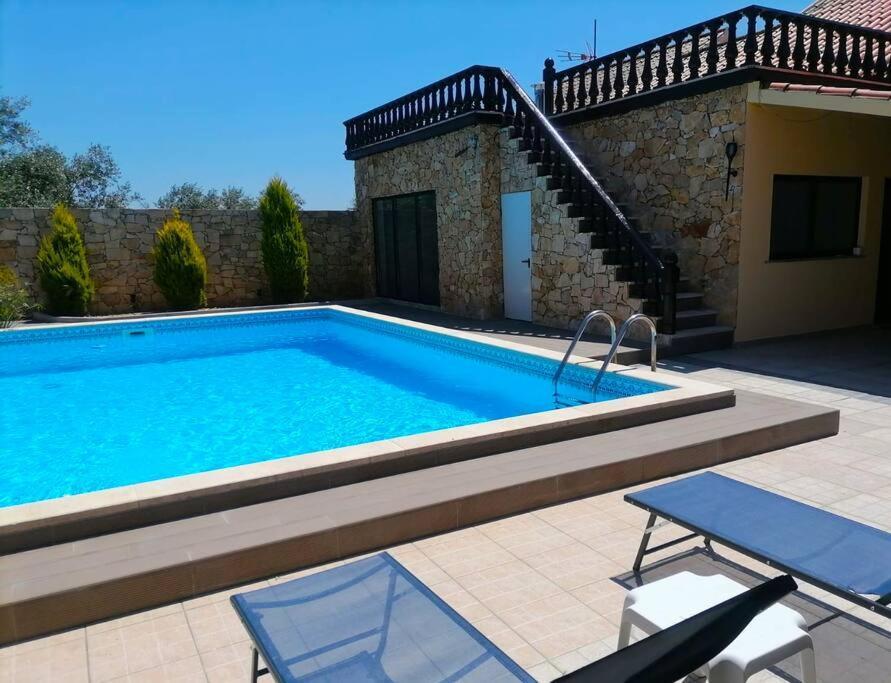 Private Pool & House - Serenity Villa Ancião Exteriör bild